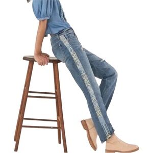 Anthropologie Pilcro The Slim Boyfriend Distressed Side Stripe Jeans Size 28